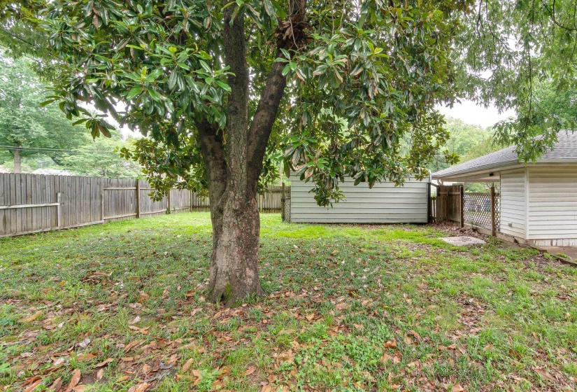 1134 DEARING RD, Memphis, Tennessee 38117, 3 Bedroom Bedrooms, 7 Room Rooms,2 BathroomBathrooms,Residential,For Sale,DEARING,0,10222482