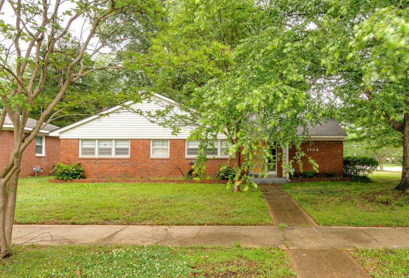 1134 DEARING RD, Memphis, Tennessee 38117, 3 Bedroom Bedrooms, 7 Room Rooms,2 BathroomBathrooms,Residential,For Sale,DEARING,0,10222482