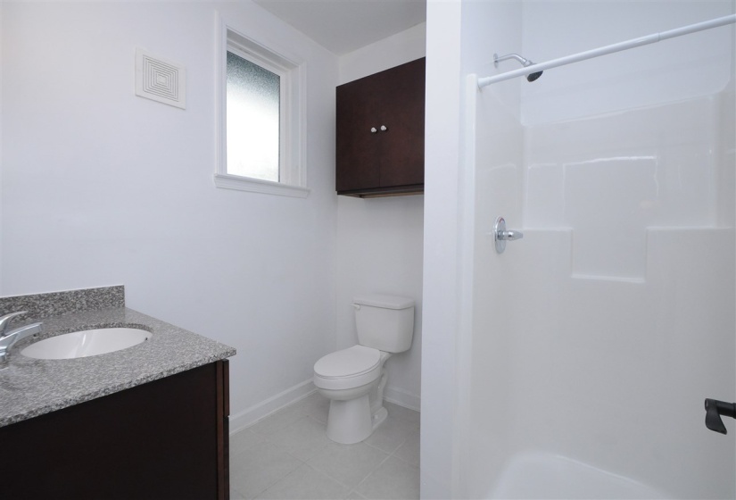 528 PARKWAY AVE, Memphis, Tennessee 38112, 2 Bedrooms Bedrooms, 4 Rooms Rooms,2 BathroomsBathrooms,Rental Properties,For Sale,PARKWAY,10222507
