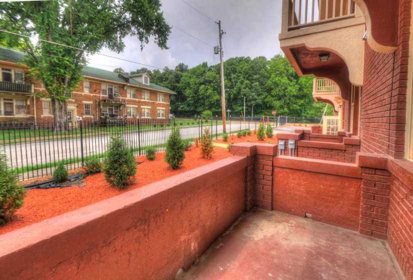 528 PARKWAY AVE, Memphis, Tennessee 38112, 2 Bedrooms Bedrooms, 4 Rooms Rooms,2 BathroomsBathrooms,Rental Properties,For Sale,PARKWAY,10222507