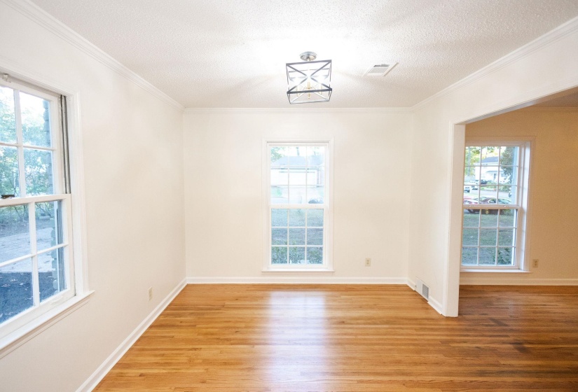 3217 JOSLYN ST, Memphis, Tennessee 38128, 5 Bedroom Bedrooms, 8 Room Rooms,3 BathroomBathrooms,Residential,For Sale,JOSLYN,0,10220907