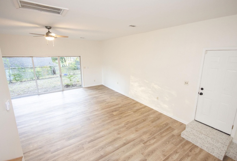 3217 JOSLYN ST, Memphis, Tennessee 38128, 5 Bedroom Bedrooms, 8 Room Rooms,3 BathroomBathrooms,Residential,For Sale,JOSLYN,0,10220907