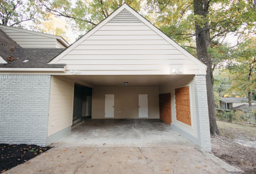 3217 JOSLYN ST, Memphis, Tennessee 38128, 5 Bedroom Bedrooms, 8 Room Rooms,3 BathroomBathrooms,Residential,For Sale,JOSLYN,0,10220907