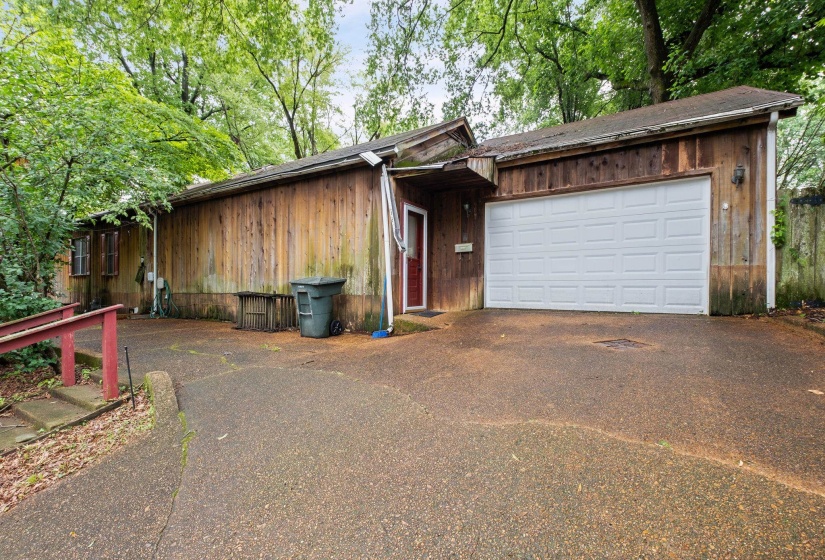 689 TANGLEWOOD ST, Memphis, Tennessee 38104, 3 Bedrooms Bedrooms, 7 Rooms Rooms,2 BathroomsBathrooms,Residential,For Sale,TANGLEWOOD,10222498