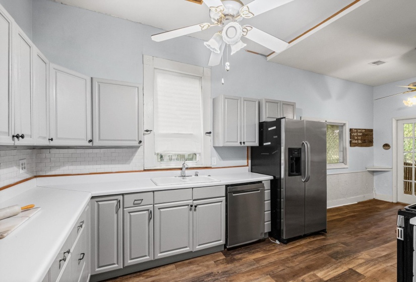 689 TANGLEWOOD ST, Memphis, Tennessee 38104, 3 Bedrooms Bedrooms, 7 Rooms Rooms,2 BathroomsBathrooms,Residential,For Sale,TANGLEWOOD,10222498