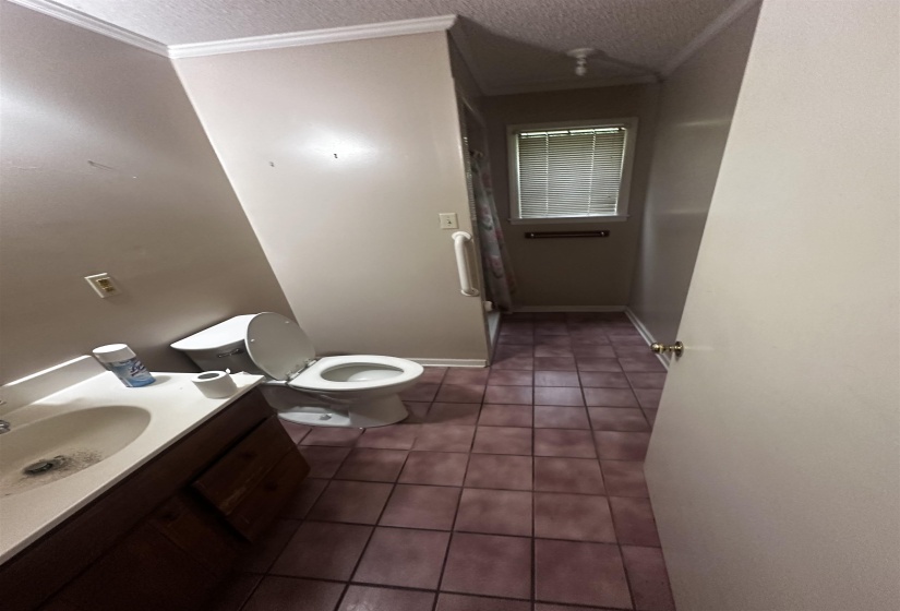 1865 BARTLETT AVE, Memphis, Tennessee 38134, 4 Bedrooms Bedrooms, 8 Rooms Rooms,2.1 BathroomsBathrooms,Residential,For Sale,BARTLETT,10222502