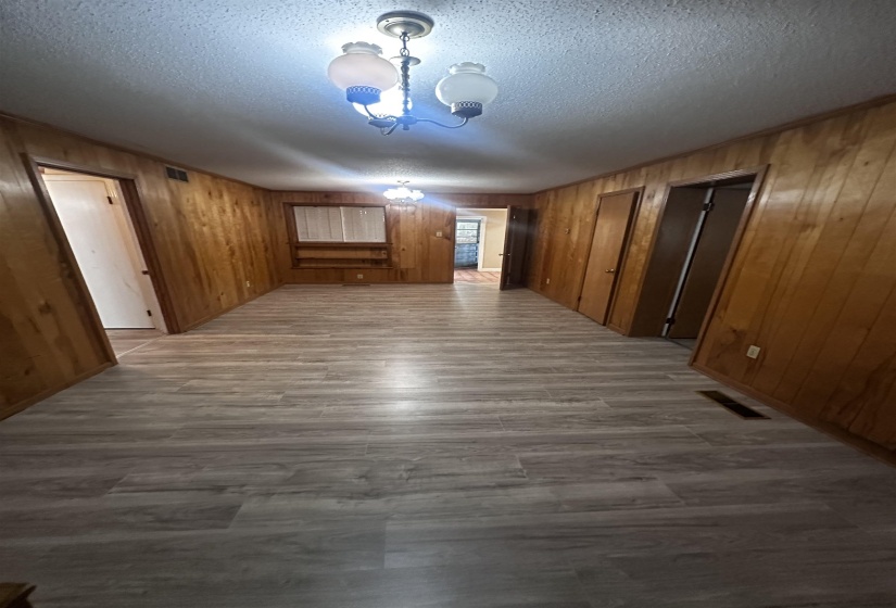 1865 BARTLETT AVE, Memphis, Tennessee 38134, 4 Bedrooms Bedrooms, 8 Rooms Rooms,2.1 BathroomsBathrooms,Residential,For Sale,BARTLETT,10222502