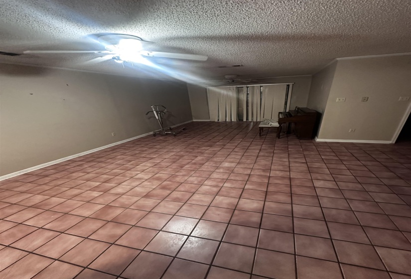 1865 BARTLETT AVE, Memphis, Tennessee 38134, 4 Bedrooms Bedrooms, 8 Rooms Rooms,2.1 BathroomsBathrooms,Residential,For Sale,BARTLETT,10222502