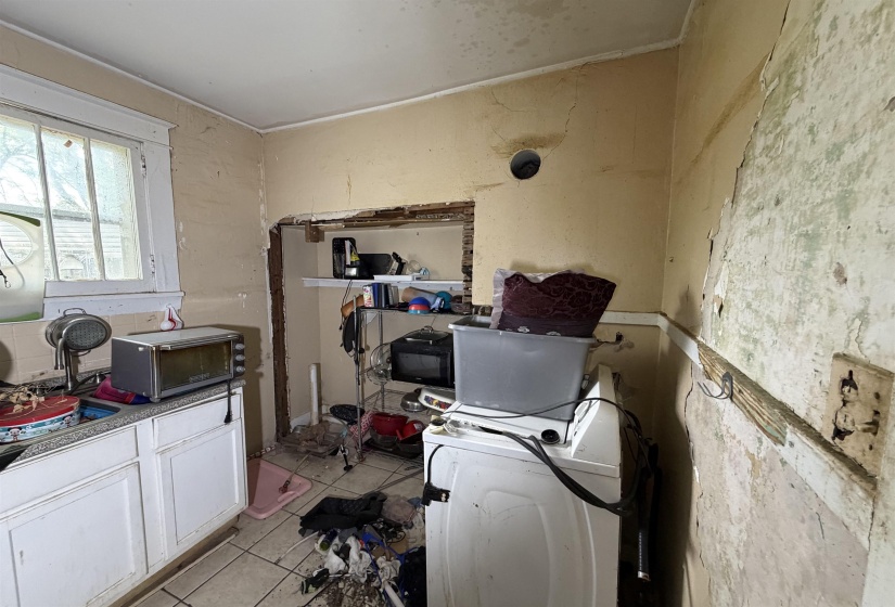 3091 CHISCA AVE, Memphis, Tennessee 38111, 2 Bedrooms Bedrooms, 6 Rooms Rooms,1 BathroomBathrooms,Residential,For Sale,CHISCA,10222509