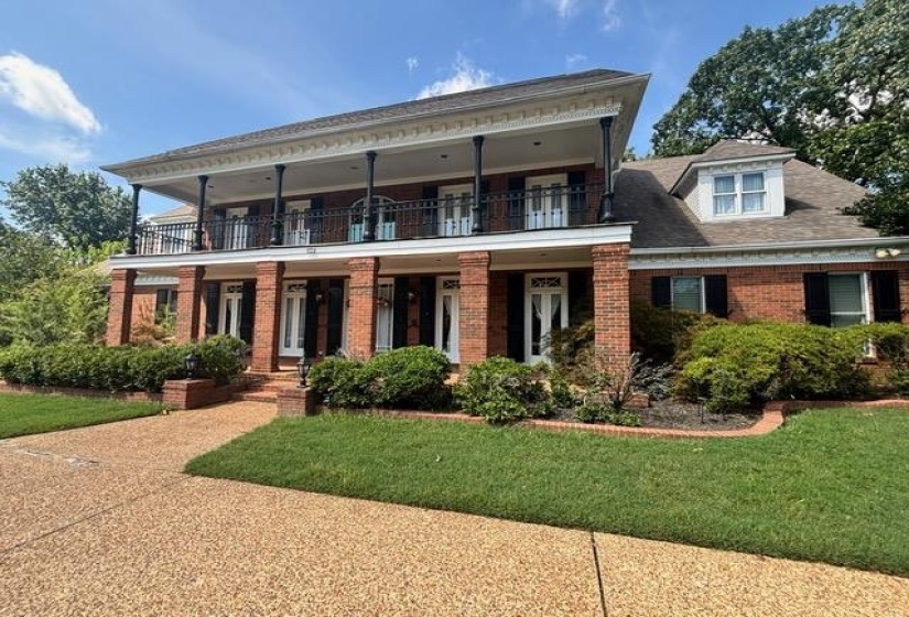 9551 FOX HILL CIR, Germantown, Tennessee 38139, 5 Bedrooms Bedrooms, 11 Rooms Rooms,5 BathroomsBathrooms,Residential,For Sale,FOX HILL,10222511