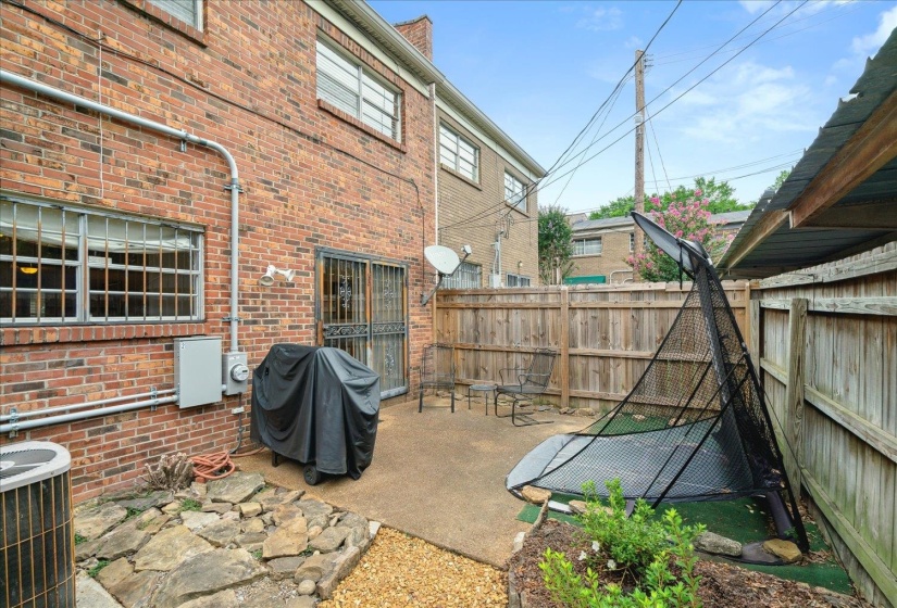 435 HIGHLAND ST, Memphis, Tennessee 38122, 3 Bedroom Bedrooms, 6 Room Rooms,2.1 BathroomBathrooms,Residential,For Sale,HIGHLAND,0,10218734