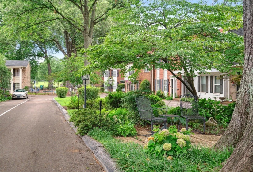 435 HIGHLAND ST, Memphis, Tennessee 38122, 3 Bedroom Bedrooms, 6 Room Rooms,2.1 BathroomBathrooms,Residential,For Sale,HIGHLAND,0,10218734