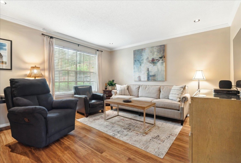 435 HIGHLAND ST, Memphis, Tennessee 38122, 3 Bedroom Bedrooms, 6 Room Rooms,2.1 BathroomBathrooms,Residential,For Sale,HIGHLAND,0,10218734