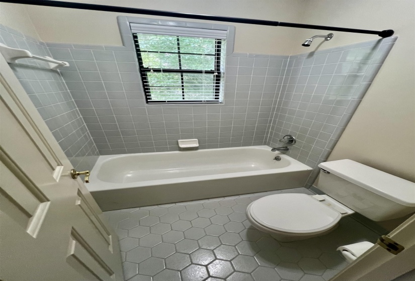 8838 HILLMAN WAY, Bartlett, Tennessee 38133, 4 Bedroom Bedrooms, 9 Room Rooms,3 BathroomBathrooms,Residential,For Sale,HILLMAN,0,10218990