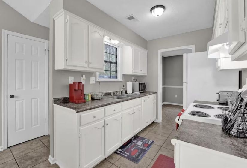 7118 REESE RD, Memphis, Tennessee 38133, 3 Bedroom Bedrooms, 6 Room Rooms,2 BathroomBathrooms,Residential,For Sale,REESE,0,10222526