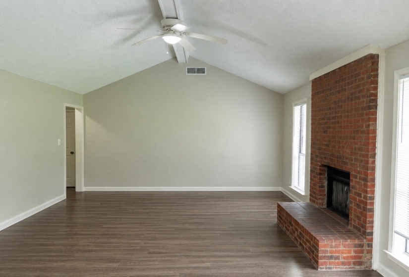 7118 REESE RD, Memphis, Tennessee 38133, 3 Bedroom Bedrooms, 6 Room Rooms,2 BathroomBathrooms,Residential,For Sale,REESE,0,10222526
