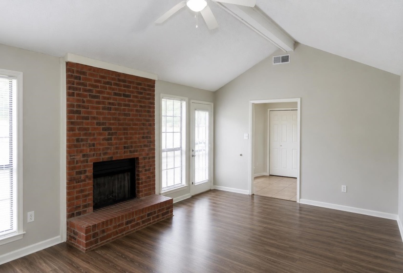 7118 REESE RD, Memphis, Tennessee 38133, 3 Bedroom Bedrooms, 6 Room Rooms,2 BathroomBathrooms,Residential,For Sale,REESE,0,10222526