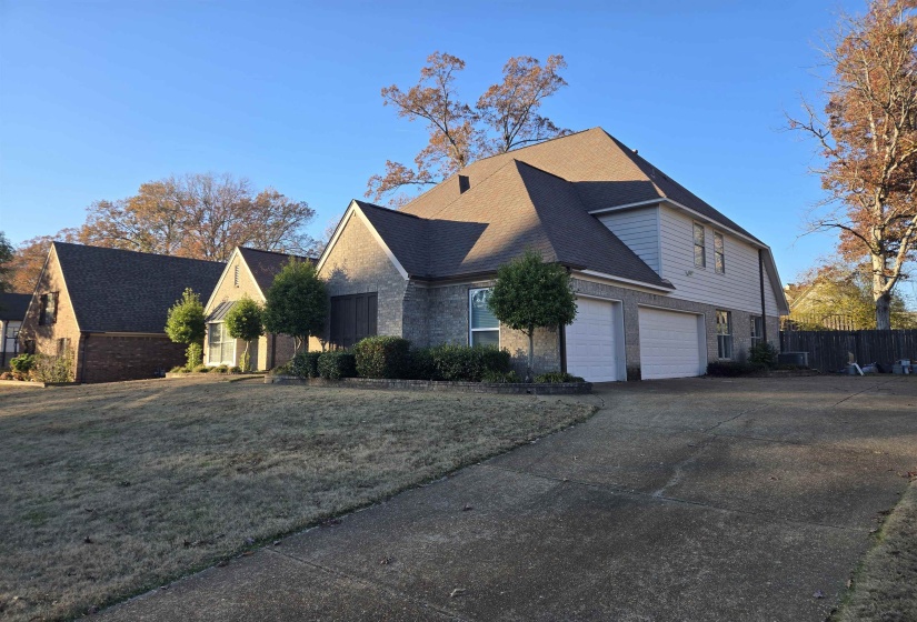 8280 REBECCA WOODS DR, Bartlett, Tennessee 38002, 5 Bedroom Bedrooms, 11 Room Rooms,3 BathroomBathrooms,Residential,For Sale,REBECCA WOODS,0,10222537