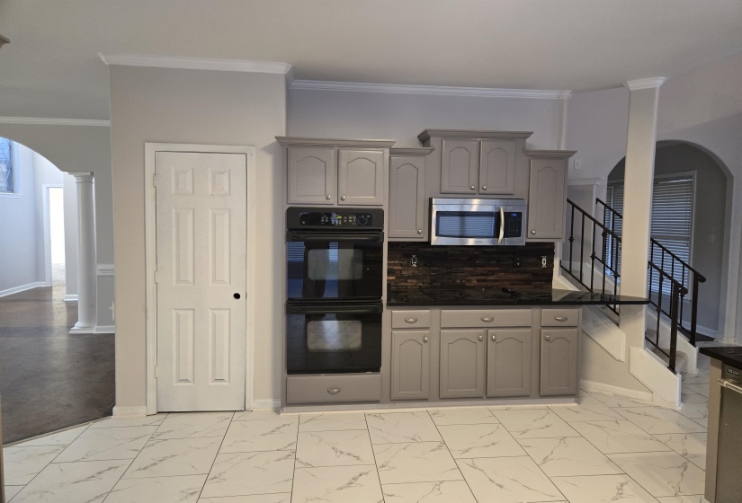 8280 REBECCA WOODS DR, Bartlett, Tennessee 38002, 5 Bedroom Bedrooms, 11 Room Rooms,3 BathroomBathrooms,Residential,For Sale,REBECCA WOODS,0,10222537