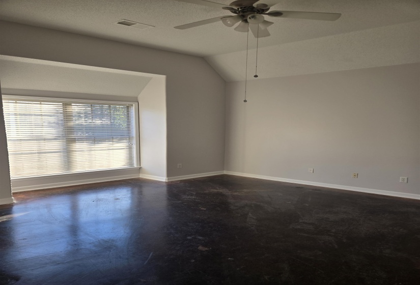 8280 REBECCA WOODS DR, Bartlett, Tennessee 38002, 5 Bedroom Bedrooms, 11 Room Rooms,3 BathroomBathrooms,Residential,For Sale,REBECCA WOODS,0,10222537