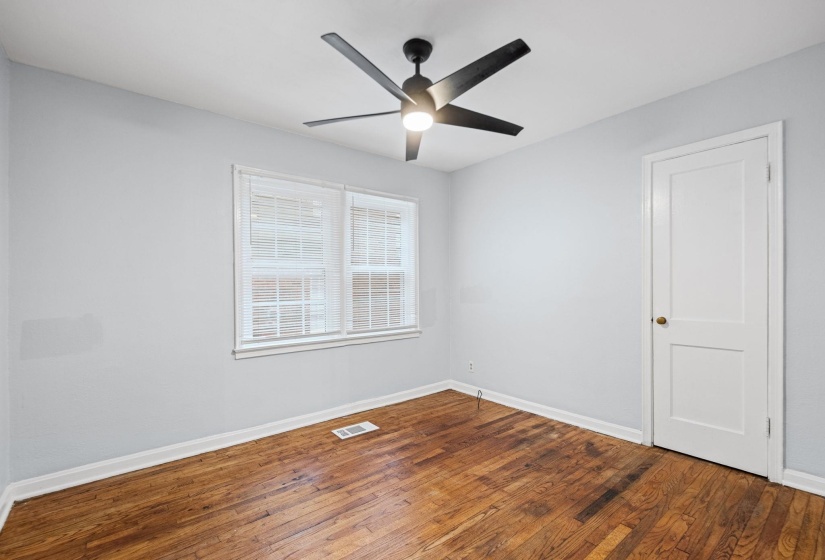3280 CARNES AVE, Memphis, Tennessee 38111, 4 Bedroom Bedrooms, 7 Room Rooms,2.1 BathroomBathrooms,Residential,For Sale,CARNES,0,10222539