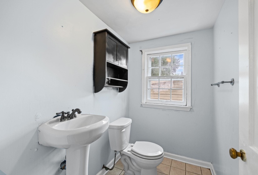 3280 CARNES AVE, Memphis, Tennessee 38111, 4 Bedroom Bedrooms, 7 Room Rooms,2.1 BathroomBathrooms,Residential,For Sale,CARNES,0,10222539