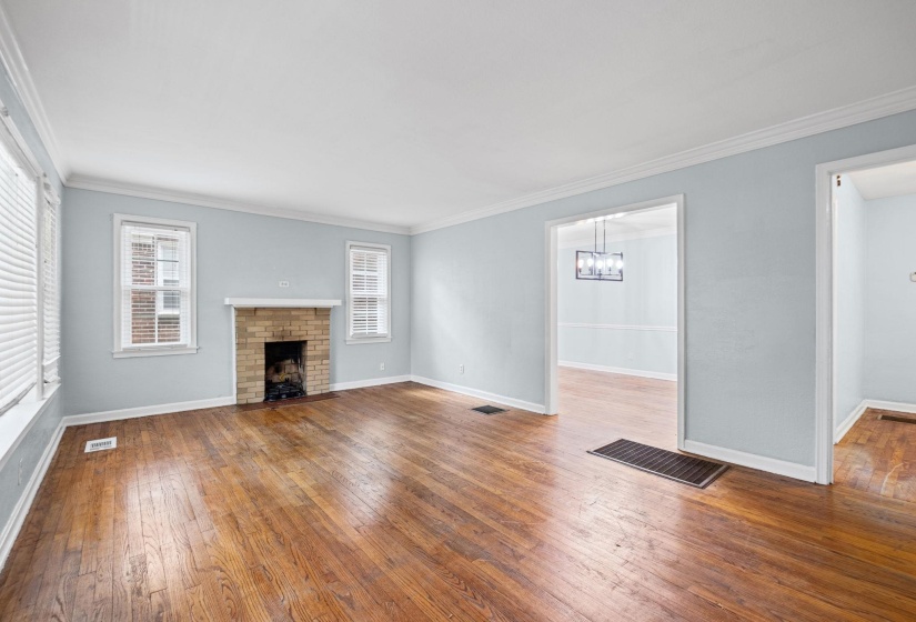 3280 CARNES AVE, Memphis, Tennessee 38111, 4 Bedroom Bedrooms, 7 Room Rooms,2.1 BathroomBathrooms,Residential,For Sale,CARNES,0,10222539