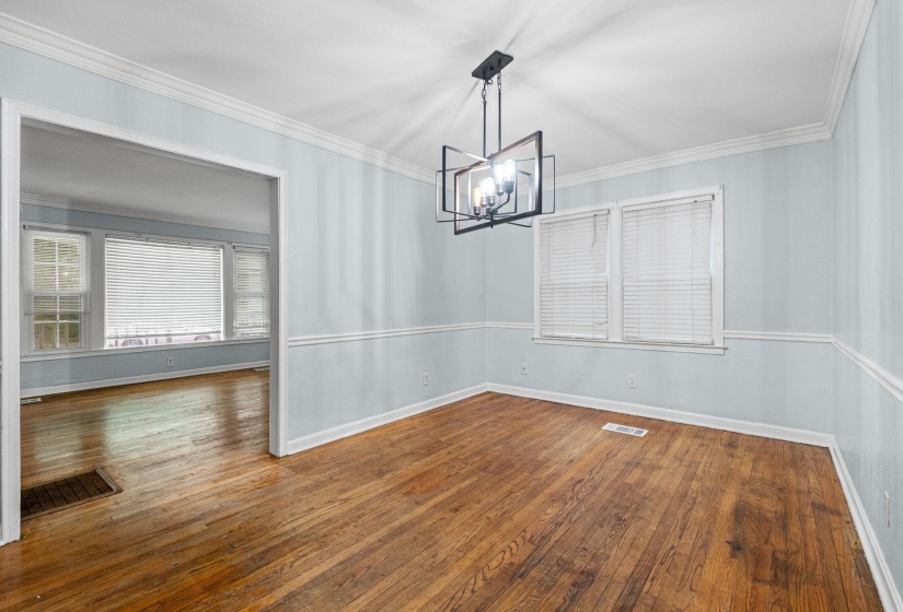3280 CARNES AVE, Memphis, Tennessee 38111, 4 Bedroom Bedrooms, 7 Room Rooms,2.1 BathroomBathrooms,Residential,For Sale,CARNES,0,10222539