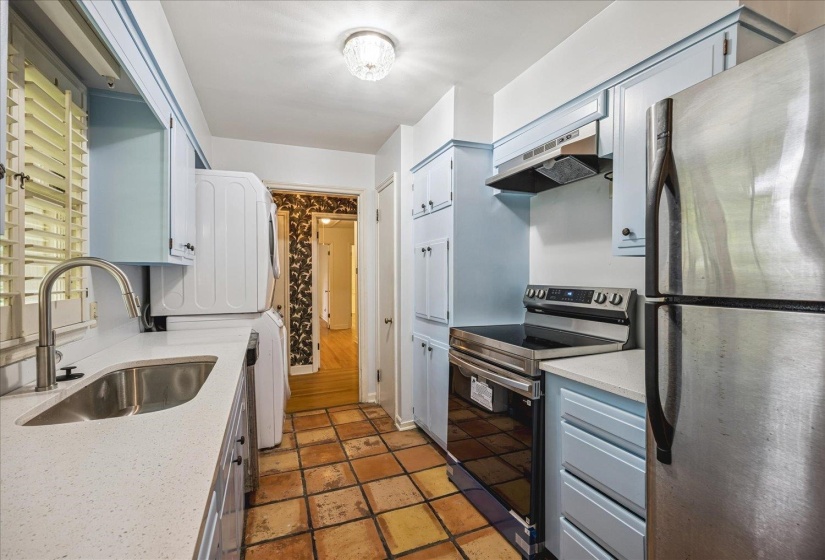 4596 CROSSOVER LN, Memphis, Tennessee 38117, 3 Bedroom Bedrooms, 6 Room Rooms,2 BathroomBathrooms,Residential,For Sale,CROSSOVER,0,10222541