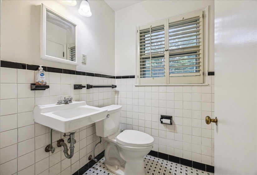 4596 CROSSOVER LN, Memphis, Tennessee 38117, 3 Bedroom Bedrooms, 6 Room Rooms,2 BathroomBathrooms,Residential,For Sale,CROSSOVER,0,10222541
