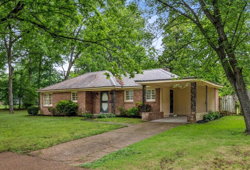 4596 CROSSOVER LN, Memphis, Tennessee 38117, 3 Bedroom Bedrooms, 6 Room Rooms,2 BathroomBathrooms,Residential,For Sale,CROSSOVER,0,10222541