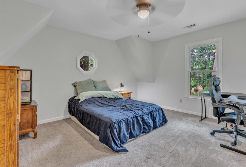 250 LOCUST GROVE DR, Memphis, Tennessee 38018, 4 Bedroom Bedrooms, 7 Room Rooms,2.1 BathroomBathrooms,Residential,For Sale,LOCUST GROVE,0,10222545