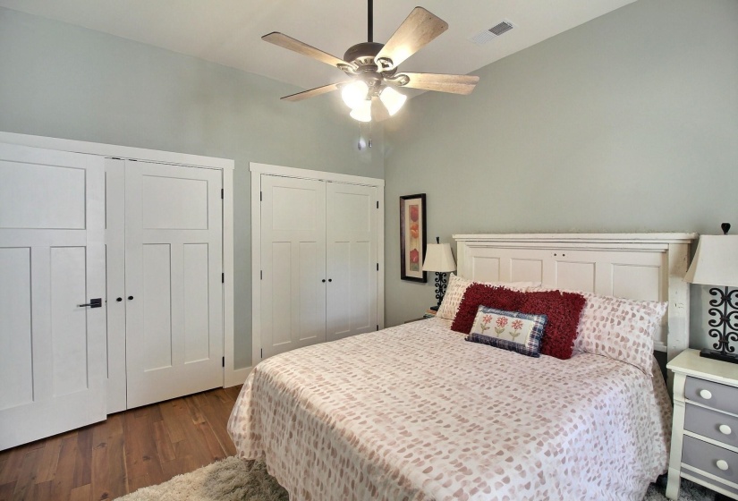 245 MAIN ST, Collierville, Tennessee 38017, 4 Bedrooms Bedrooms, 7 Rooms Rooms,4.1 BathroomsBathrooms,Residential,For Sale,MAIN,10222552