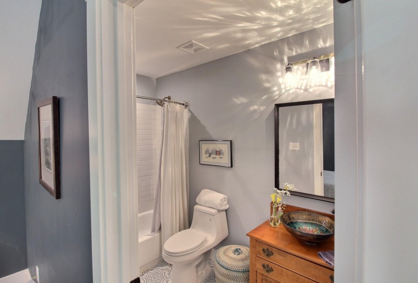245 MAIN ST, Collierville, Tennessee 38017, 4 Bedrooms Bedrooms, 7 Rooms Rooms,4.1 BathroomsBathrooms,Residential,For Sale,MAIN,10222552