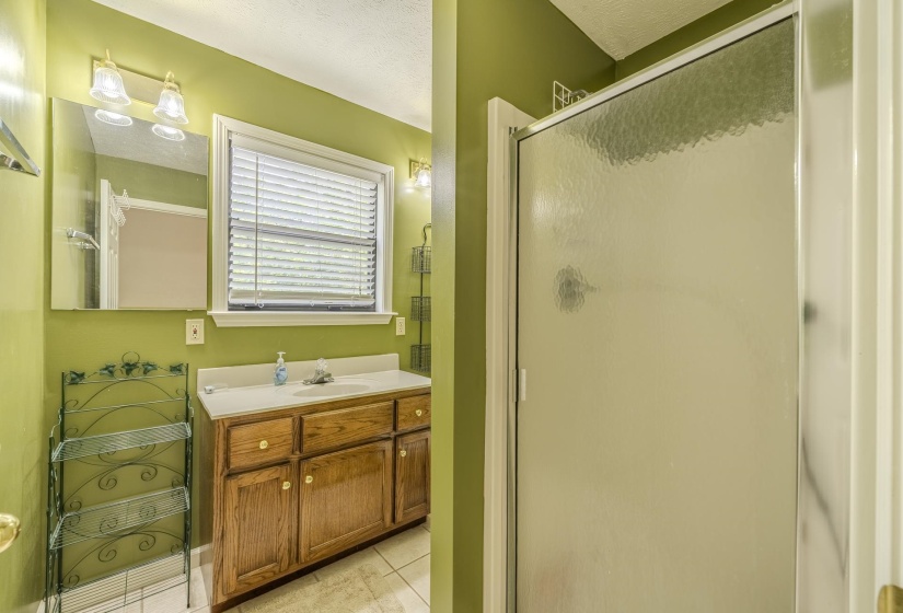 405 MURRAY LN, Counce, Tennessee 38326, 3 Bedroom Bedrooms, 6 Room Rooms,3 BathroomBathrooms,Residential,For Sale,MURRAY,0,10222554