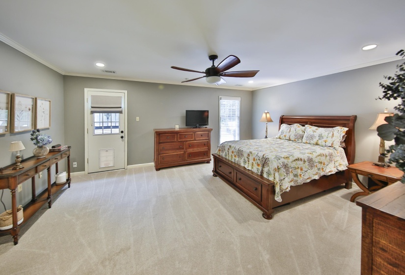 2848 OLD ELM LN, Germantown, Tennessee 38138, 4 Bedroom Bedrooms, 8 Room Rooms,3 BathroomBathrooms,Residential,For Sale,OLD ELM,0,10222555