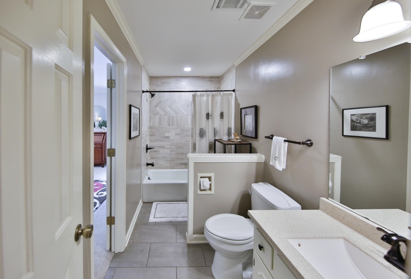 2848 OLD ELM LN, Germantown, Tennessee 38138, 4 Bedroom Bedrooms, 8 Room Rooms,3 BathroomBathrooms,Residential,For Sale,OLD ELM,0,10222555