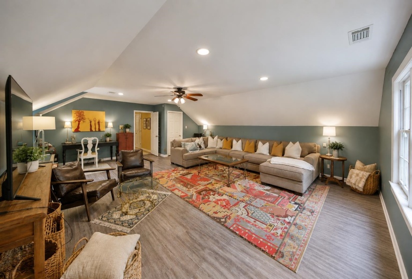2848 OLD ELM LN, Germantown, Tennessee 38138, 4 Bedroom Bedrooms, 8 Room Rooms,3 BathroomBathrooms,Residential,For Sale,OLD ELM,0,10222555