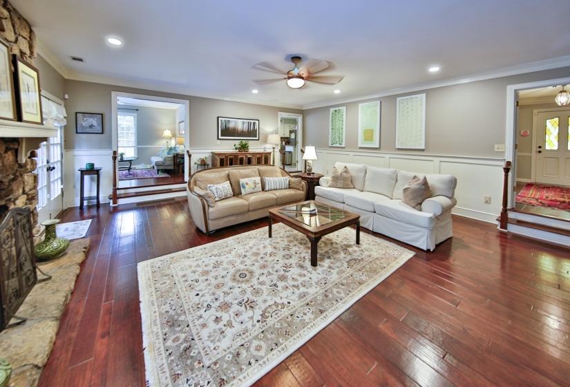 2848 OLD ELM LN, Germantown, Tennessee 38138, 4 Bedroom Bedrooms, 8 Room Rooms,3 BathroomBathrooms,Residential,For Sale,OLD ELM,0,10222555