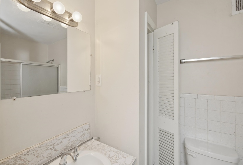 4709 RALEIGH-LAGRANGE RD, Memphis, Tennessee 38128, 4 Bedroom Bedrooms, 9 Room Rooms,2.1 BathroomBathrooms,Residential,For Sale,RALEIGH-LAGRANGE,0,10222561