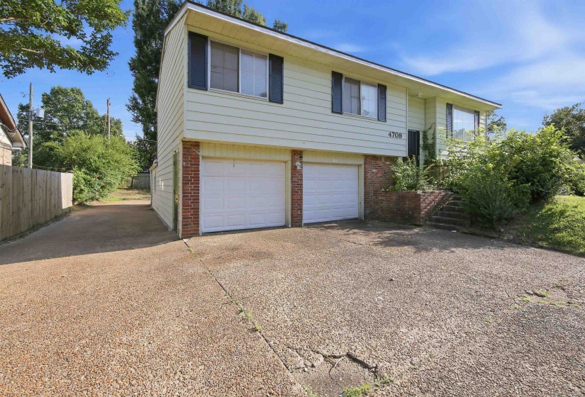 4709 RALEIGH-LAGRANGE RD, Memphis, Tennessee 38128, 4 Bedroom Bedrooms, 9 Room Rooms,2.1 BathroomBathrooms,Residential,For Sale,RALEIGH-LAGRANGE,0,10222561