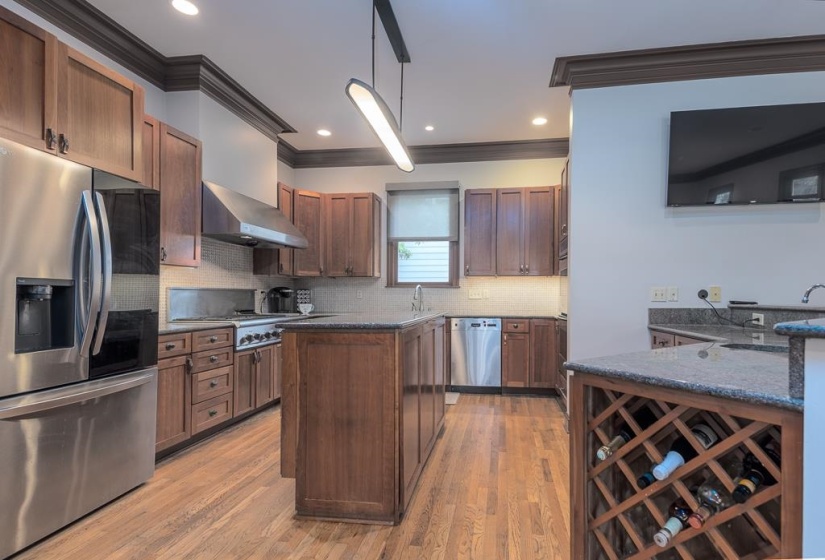 1020 ISLAND PARK DR, Memphis, Tennessee 38103, 4 Bedroom Bedrooms, 7 Room Rooms,4.1 BathroomBathrooms,Residential,For Sale,ISLAND PARK,0,10222570