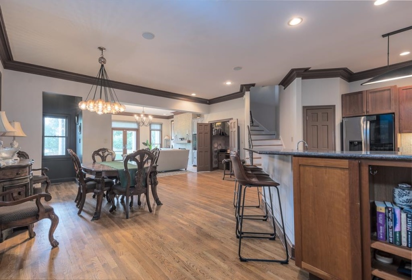1020 ISLAND PARK DR, Memphis, Tennessee 38103, 4 Bedroom Bedrooms, 7 Room Rooms,4.1 BathroomBathrooms,Residential,For Sale,ISLAND PARK,0,10222570