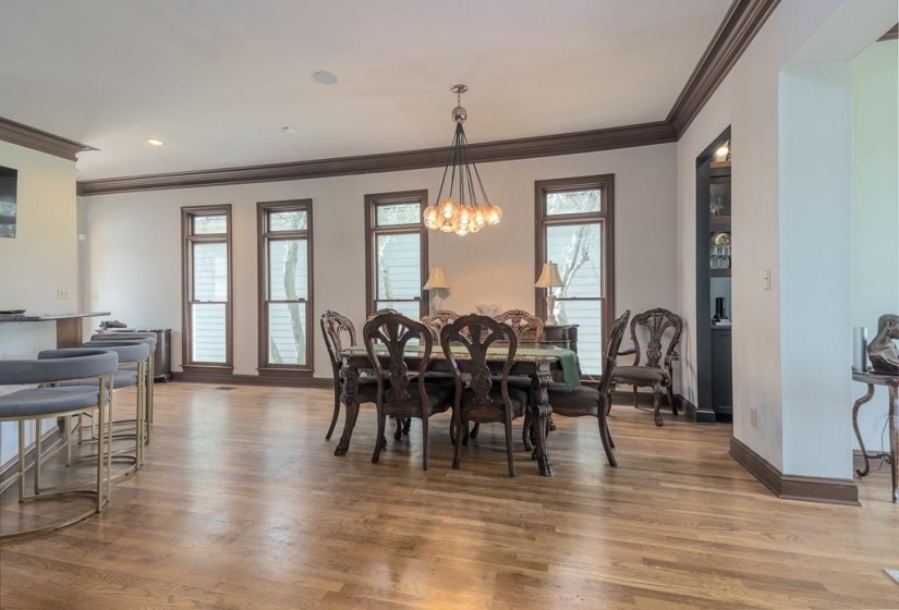 1020 ISLAND PARK DR, Memphis, Tennessee 38103, 4 Bedroom Bedrooms, 7 Room Rooms,4.1 BathroomBathrooms,Residential,For Sale,ISLAND PARK,0,10222570