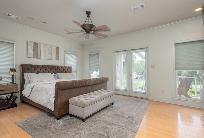 1020 ISLAND PARK DR, Memphis, Tennessee 38103, 4 Bedroom Bedrooms, 7 Room Rooms,4.1 BathroomBathrooms,Residential,For Sale,ISLAND PARK,0,10222570