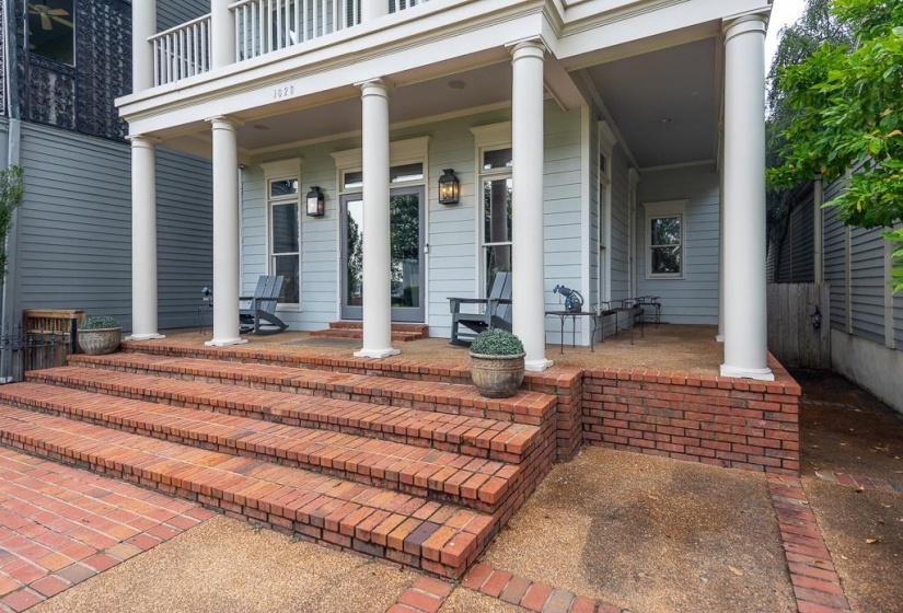 1020 ISLAND PARK DR, Memphis, Tennessee 38103, 4 Bedroom Bedrooms, 7 Room Rooms,4.1 BathroomBathrooms,Residential,For Sale,ISLAND PARK,0,10222570