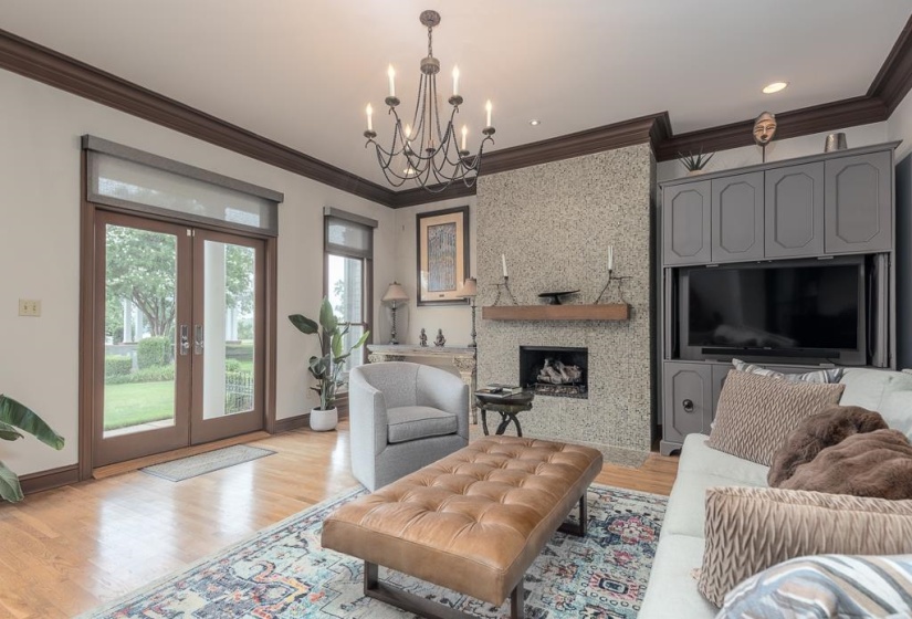 1020 ISLAND PARK DR, Memphis, Tennessee 38103, 4 Bedroom Bedrooms, 7 Room Rooms,4.1 BathroomBathrooms,Residential,For Sale,ISLAND PARK,0,10222570