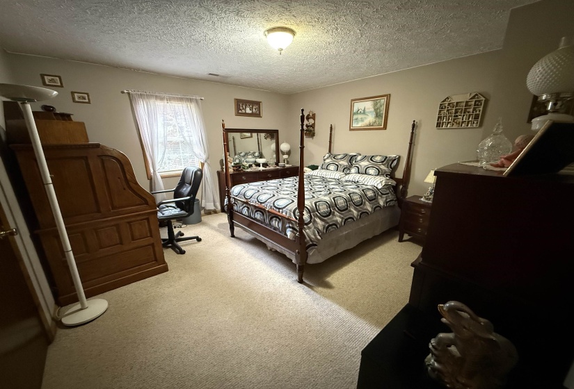 1777 HIGGINBOTTOM RD, Selmer, Tennessee 38375-5067, 3 Bedrooms Bedrooms, 9 Rooms Rooms,2 BathroomsBathrooms,Residential,For Sale,HIGGINBOTTOM,10222572