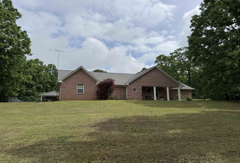 1777 HIGGINBOTTOM RD, Selmer, Tennessee 38375-5067, 3 Bedrooms Bedrooms, 9 Rooms Rooms,2 BathroomsBathrooms,Residential,For Sale,HIGGINBOTTOM,10222572