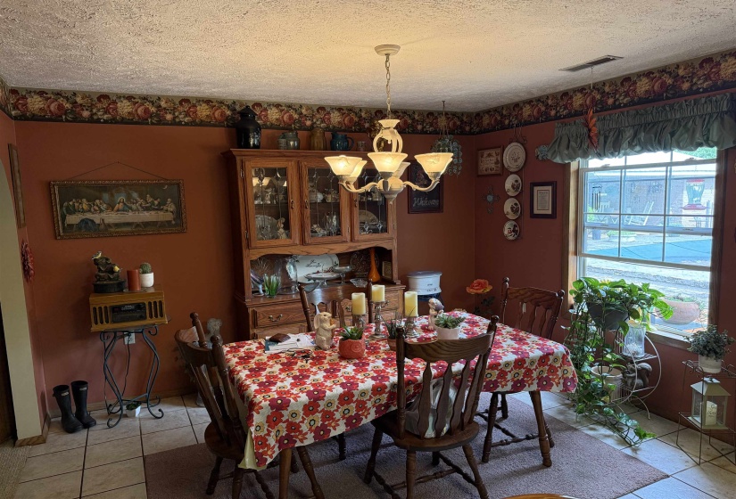 1777 HIGGINBOTTOM RD, Selmer, Tennessee 38375-5067, 3 Bedrooms Bedrooms, 9 Rooms Rooms,2 BathroomsBathrooms,Residential,For Sale,HIGGINBOTTOM,10222572